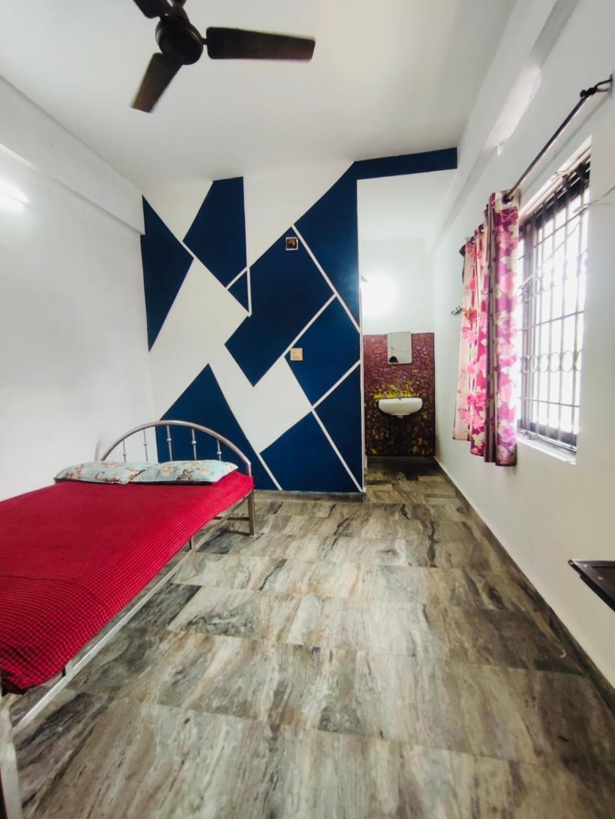 Omega Tourist Home Thrissur Eksteriør bilde
